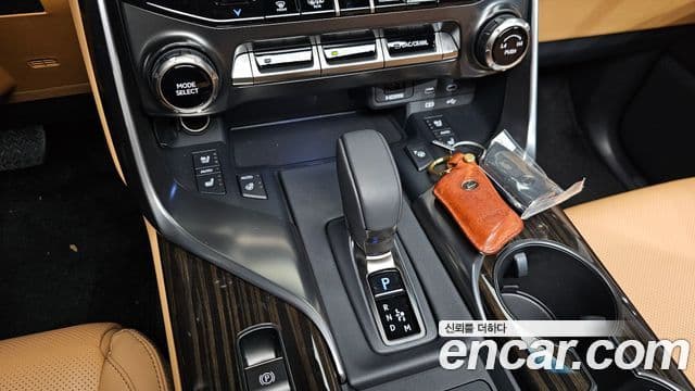 Lexus LX 2025 — Photo 27/39