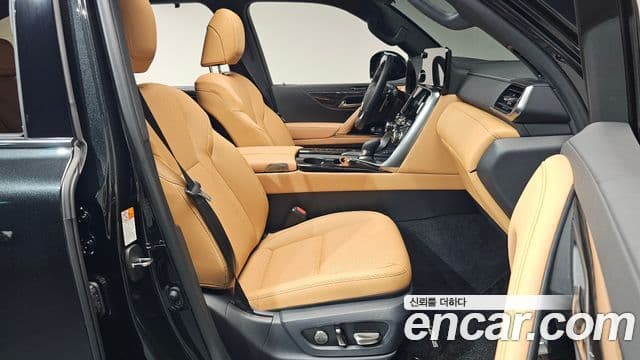 Lexus LX 2025 — Photo 36/39