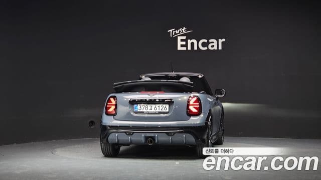 Mini Cooper S Convertible 2026 — Фото 4/20