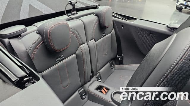 Mini Cooper S Convertible 2026 — Фото 11/20