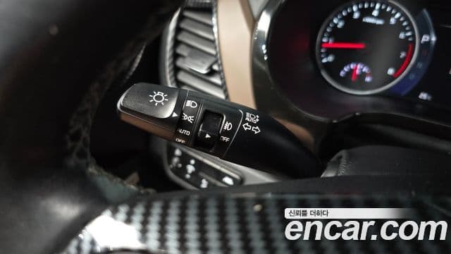 Kia Seltos 2021 — ფოტო 3/37