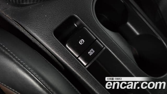 Kia Seltos 2021 — ფოტო 30/37