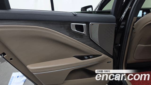 Kia K8 2021 — Photo 18/31