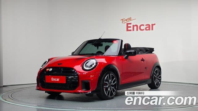 Mini Cooper S Convertible 2025 — Фото 1/20