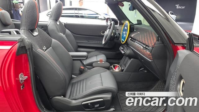 Mini Cooper S Convertible 2025 — Фото 11/20