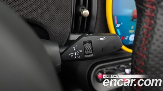 Mini Cooper S Convertible 2025 — Фото 18/20