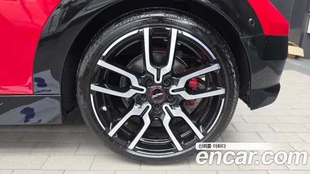 Mini Cooper S Convertible 2025 — Photo 9/31