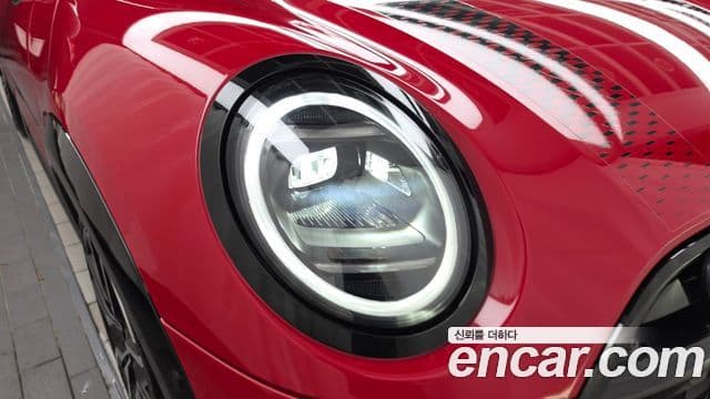 Mini Cooper S Convertible 2025 — Photo 10/31