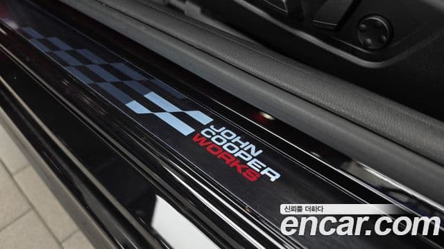 Mini Cooper S Convertible 2025 — Photo 25/31