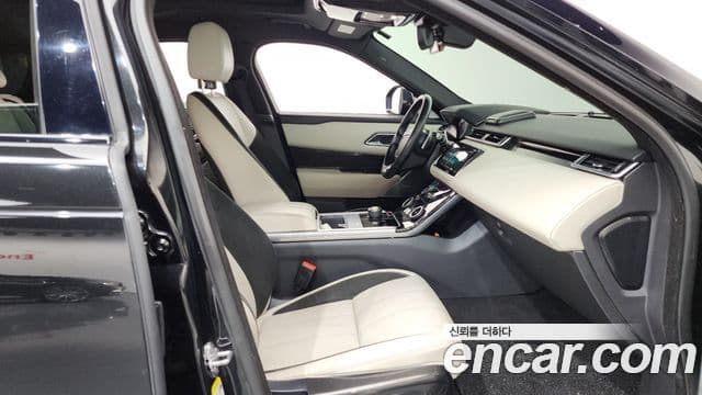 Land Rover Range Rover Velar 2018 — Photo 2/20