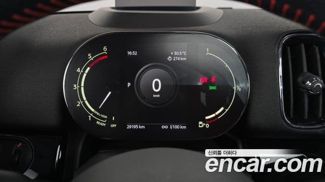 Mini Cooper SD Countryman 2020 — Фото 8/20