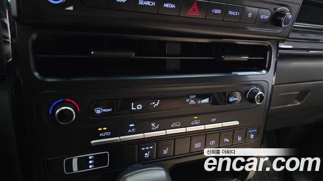 Hyundai Staria 2026 — Photo 14/33