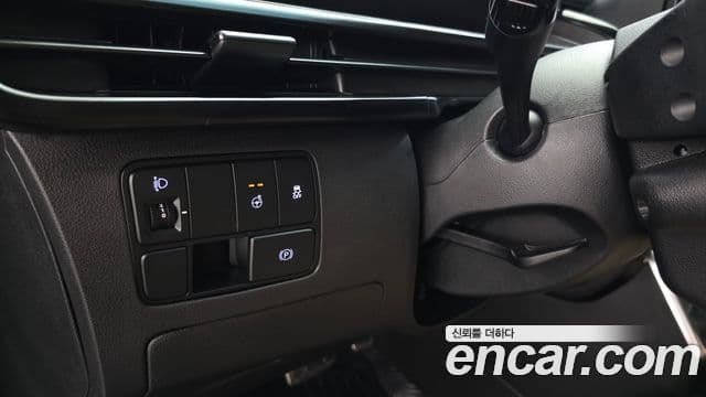 Hyundai Staria 2026 — Photo 21/33