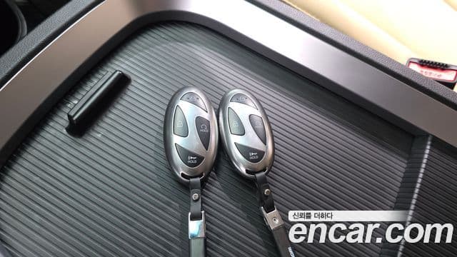 Hyundai Staria 2026 — Photo 12/33