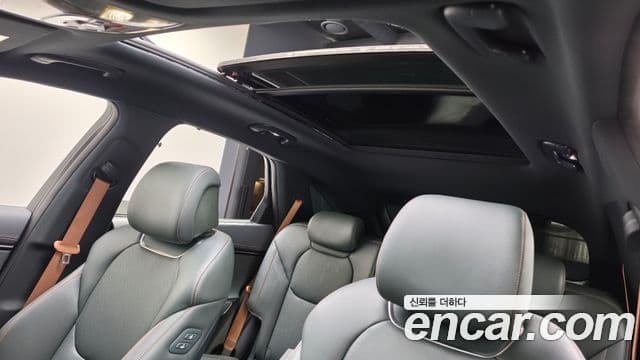 Genesis GV70 2022 — Şəkil 10/30