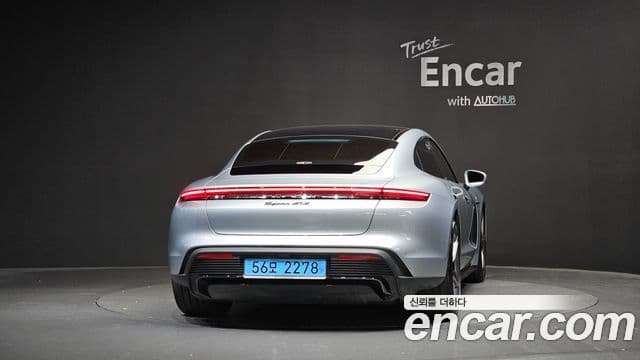 Porsche Taycan 2026 — ფოტო 19/32