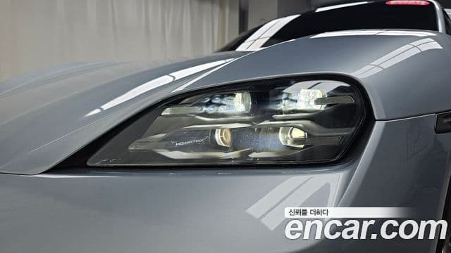 Porsche Taycan 2026 — ფოტო 15/32