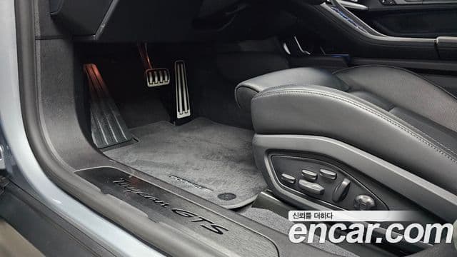 Porsche Taycan 2026 — ფოტო 12/32