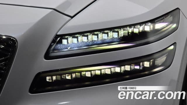 Genesis GV80 2023 — ფოტო 20/35