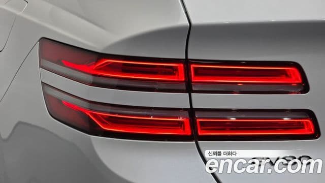 Genesis GV80 2023 — ფოტო 7/35
