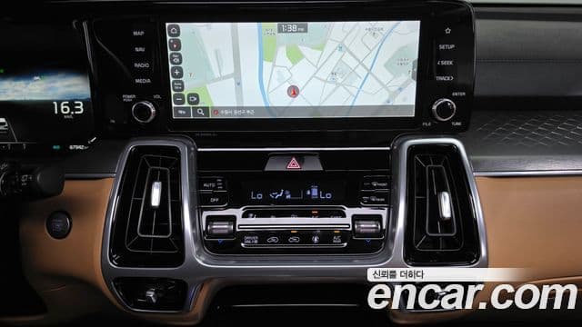 Kia Sorento 2022 — Фото 12/20