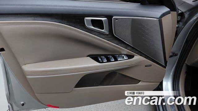 Kia K8 2023 — Photo 23/35