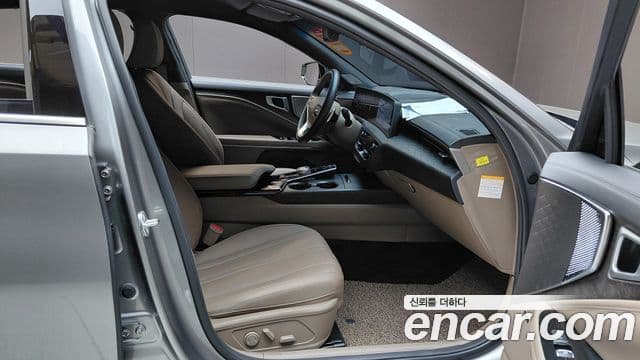 Kia K8 2023 — Photo 29/35