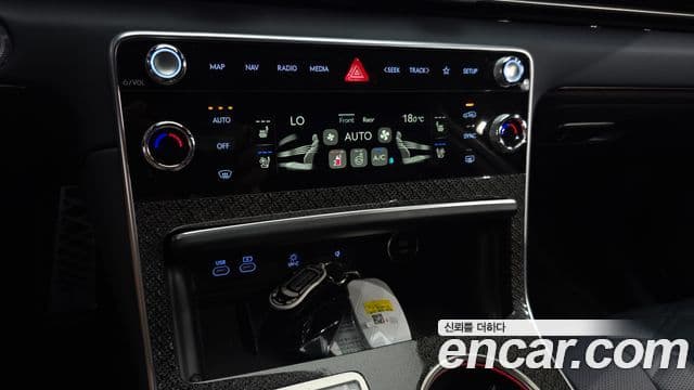 Genesis GV80 Coupe 2026 — Фото 18/20