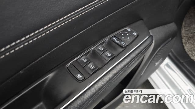 Renault Samsung SM6 2023 — ფოტო 20/36