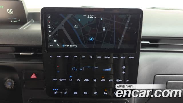 Hyundai Staria 2023 — Фото 12/20