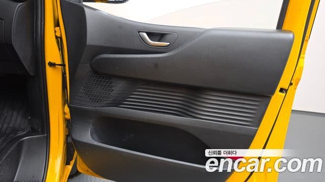 Hyundai Staria 2023 — Photo 20/34