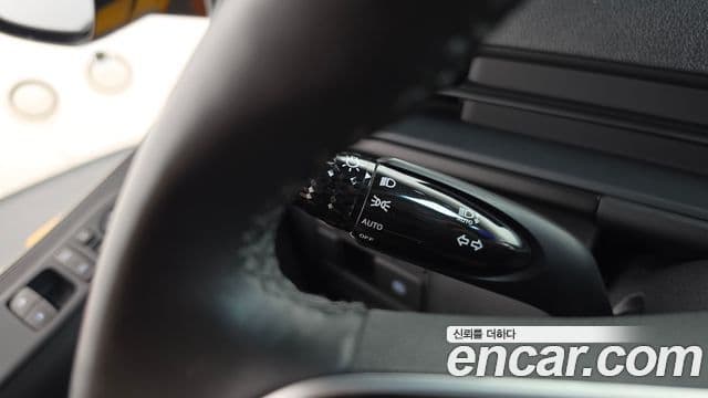 Hyundai Staria 2023 — Photo 18/34