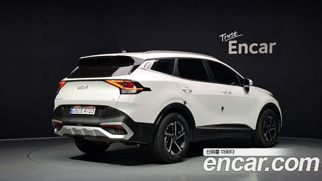 Kia Sportage 2022 — Фото 2/20