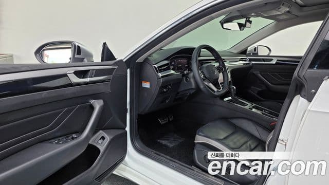 Volkswagen Arteon 2022 — Şəkil 17/35
