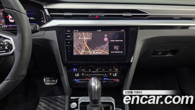 Volkswagen Arteon 2022 — Şəkil 19/35