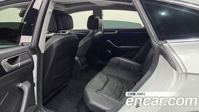 Volkswagen Arteon 2022 — Şəkil 31/35