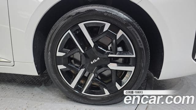 Kia K8 2025 — Şəkil 21/31