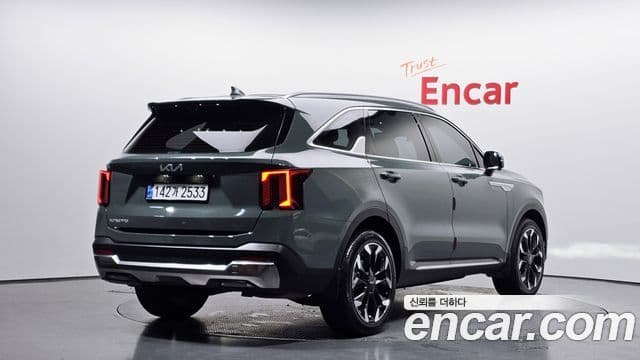 Kia Sorento 2024 — Фото 2/20