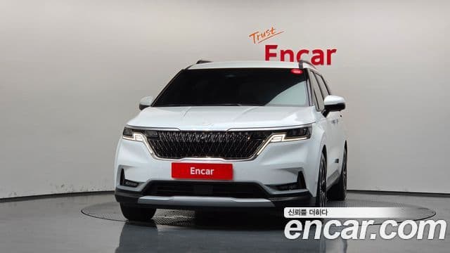 Kia Carnival 2023 — Фото 3/20