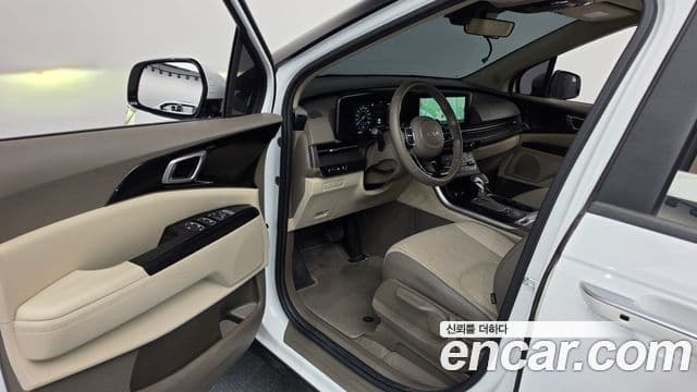 Kia Carnival 2023 — Фото 10/20