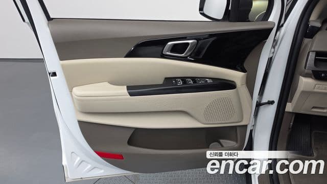 Kia Carnival 2023 — Şəkil 2/35