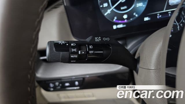 Kia Carnival 2023 — Şəkil 6/35