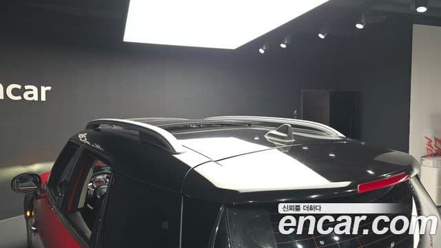 Mini Cooper D Countryman 2019 — Şəkil 9/42