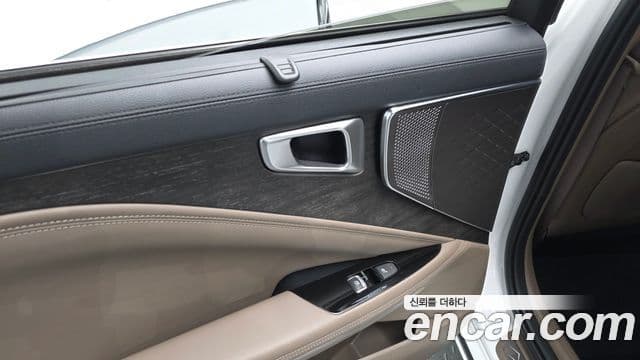 Kia K8 2023 — Photo 1/39