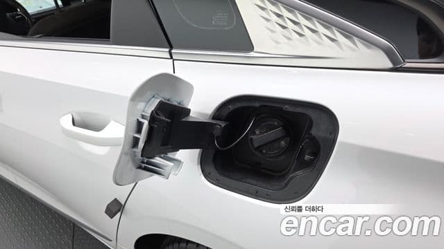 Kia K8 2023 — Photo 8/39