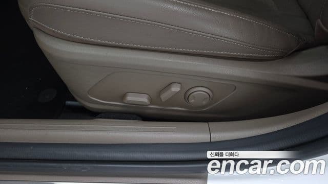 Kia K8 2023 — Photo 24/39