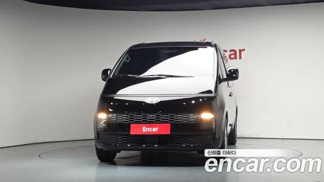 Hyundai Staria 2026 — Photo 21/34