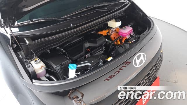 Hyundai Staria 2026 — Photo 14/34