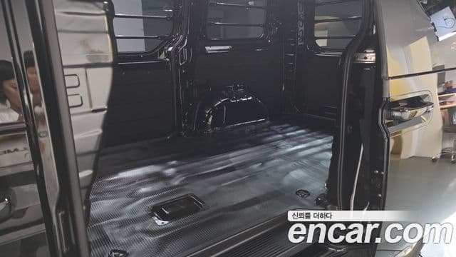 Hyundai Staria 2026 — Photo 11/34