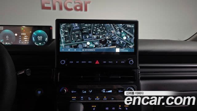 Hyundai Staria 2026 — Photo 8/34